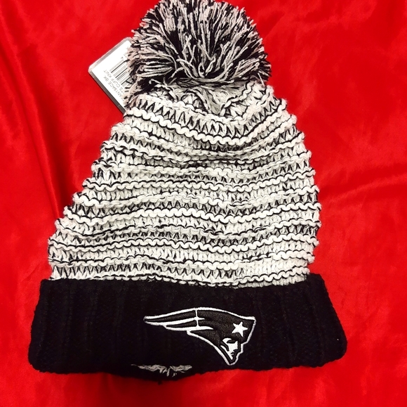 NFL Brand Patriots Knit Tuque - With Tags